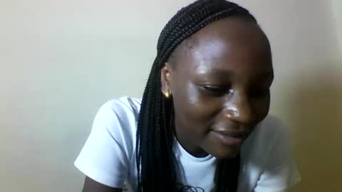 Snapshot of ebonycutegal4 chatting on 09-10-25, 06:24 MELLEN online show from 09-10-25, 06:24
