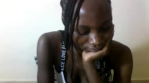 Snapshot of ebonycutegal4 chatting on 09-10-25, 07:03 MELLEN online show from 09-10-25, 07:03