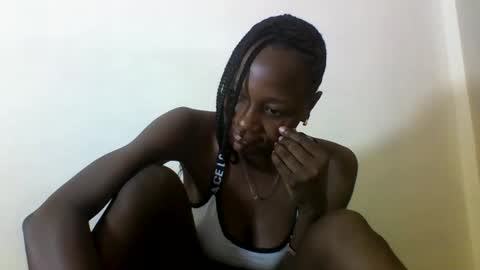 Snapshot of ebonycutegal4 chatting on 09-11-25, 07:41 MELLEN online show from 09-11-25, 07:41
