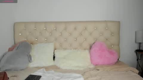 Snapshot of ebonygoddes03 chatting on 12-22-24, 07:00 Queen Ebony online show from 12-22-24, 07:00