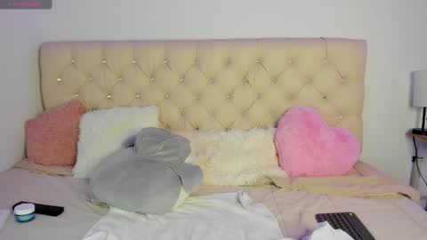 Snapshot of ebonygoddes03 chatting on 12-23-24, 11:39 Queen Ebony online show from 12-23-24, 11:39