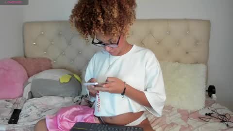 Snapshot of ebonygoddes03 chatting on 03-03-25, 09:05 Queen Ebony online show from 03-03-25, 09:05