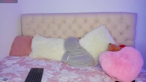 Snapshot of ebonygoddes03 chatting on 03-04-25, 09:11 Queen Ebony online show from 03-04-25, 09:11
