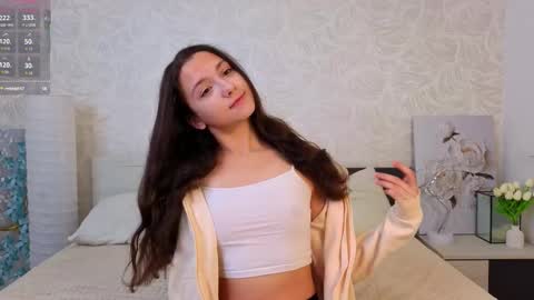 Milly online show from 10-19-25, 03:07