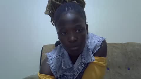 Snapshot of ebonyliliana chatting on 12-23-24, 07:52 ebonyliliana online show from 12-23-24, 07:52