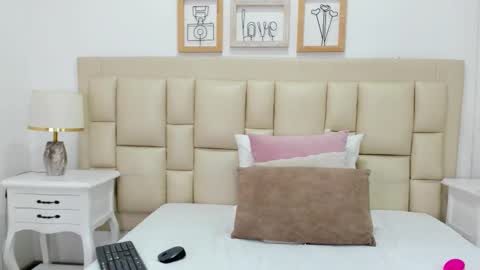 Ludovica online show from 10-12-25, 03:38