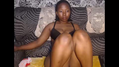 Snapshot of ebonymilf1 chatting on 12-07-24, 02:20 Tee online show from 12-07-24, 02:20