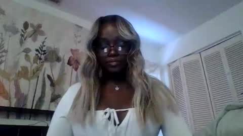ebonyprincesssss online show from 01-05-26, 09:18