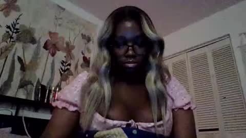 ebonyprincesssss online show from 01-10-26, 08:49