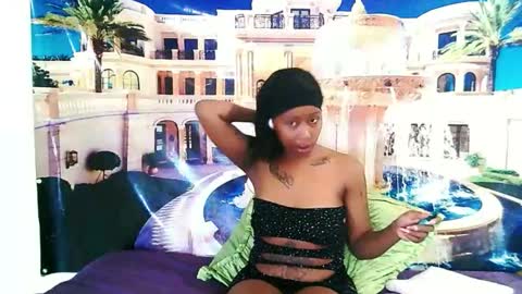 Snapshot of ebonysexyred chatting on 02-28-26, 09:10 Lucy online show from 02-28-26, 09:10