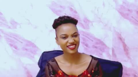 Candy online show from 03-11-25, 05:38