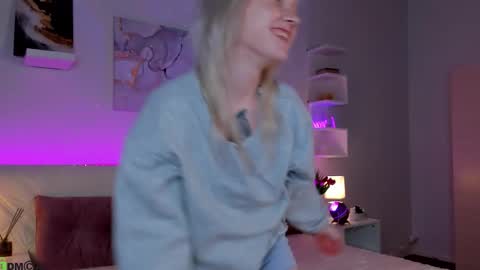 Snapshot of eclipse_auralis chatting on 11-24-25, 02:55 eclipse auralis online show from 11-24-25, 02:55