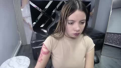 Snapshot of eco_deluna_v chatting on 02-02-26, 01:10 Hi Stream 800am to 200pm online show from 02-02-26, 01:10