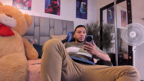 Snapshot of edahi1386 chatting on 09-13-25, 11:04 edahi1386 online show from 09-13-25, 11:04