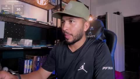 Snapshot of edahi1386 chatting on 12-23-25, 02:53 edahi1386 online show from 12-23-25, 02:53