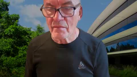 Snapshot of eddelmar chatting on 12-04-25, 07:50 eddelmar online show from 12-04-25, 07:50