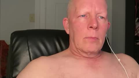 Eddy online show from 11-25-25, 03:28