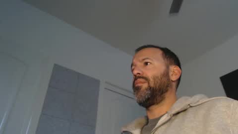 Snapshot of edge_masters chatting on 12-24-24, 12:22 EdgeM online show from 12-24-24, 12:22