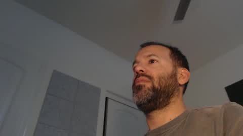 Snapshot of edge_masters chatting on 01-03-25, 12:33 EdgeM online show from 01-03-25, 12:33