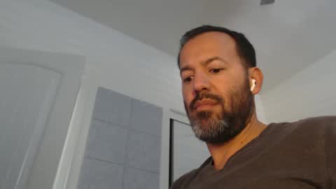 Snapshot of edge_masters chatting on 01-03-25, 10:08 EdgeM online show from 01-03-25, 10:08