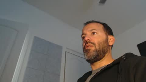 Snapshot of edge_masters chatting on 01-09-25, 11:24 EdgeM online show from 01-09-25, 11:24