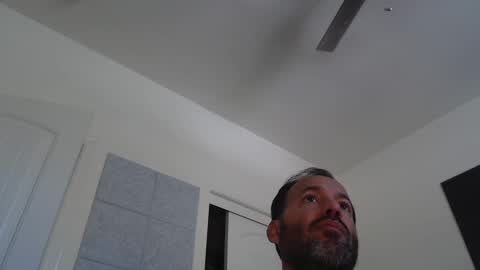 Snapshot of edge_masters chatting on 01-16-25, 08:03 EdgeM online show from 01-16-25, 08:03