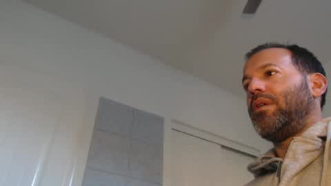 Snapshot of edge_masters chatting on 01-25-25, 12:27 EdgeM online show from 01-25-25, 12:27
