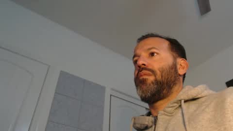 Snapshot of edge_masters chatting on 02-12-25, 12:37 EdgeM online show from 02-12-25, 12:37