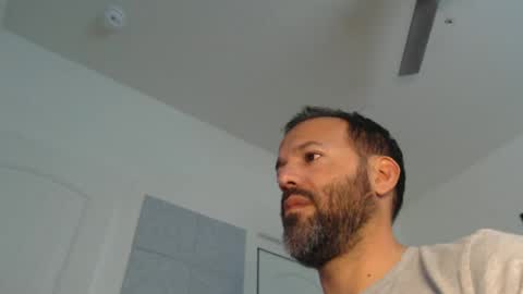 Snapshot of edge_masters chatting on 02-13-25, 08:03 EdgeM online show from 02-13-25, 08:03