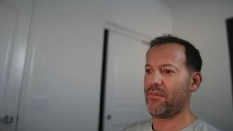 Snapshot of edge_masters chatting on 10-15-25, 12:11 EdgeM online show from 10-15-25, 12:11