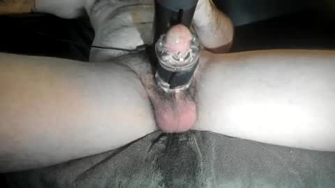 Snapshot of edginglongforyou chatting on 12-08-24, 01:14 Edging For You online show from 12-08-24, 01:14