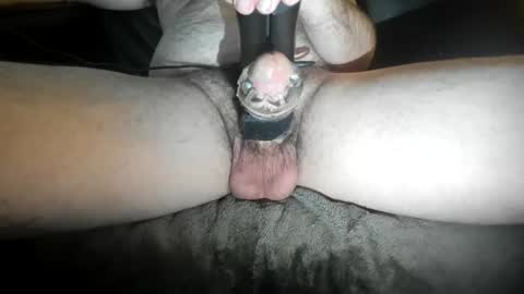 Snapshot of edginglongforyou chatting on 01-06-25, 04:04 Edging For You online show from 01-06-25, 04:04