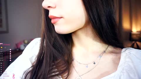 Snapshot of edinabirmingham chatting on 12-19-24, 06:34 Lilith online show from 12-19-24, 06:34