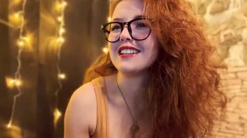 Friendly neighbourhoud redhead  online show from 01-18-25, 10:49