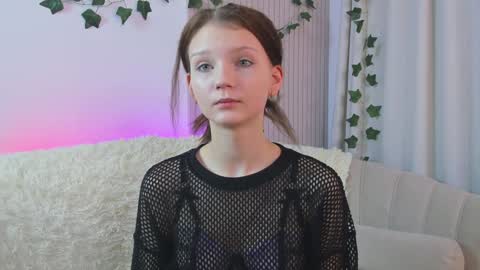 Lisa  online show from 01-29-25, 01:37