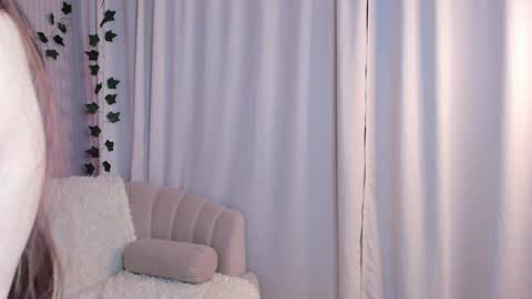 Lisa  online show from 02-19-25, 03:39