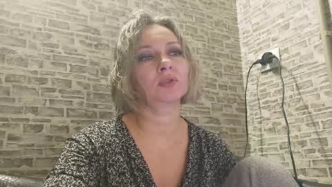 edithmanning online show from 01-17-25, 06:15