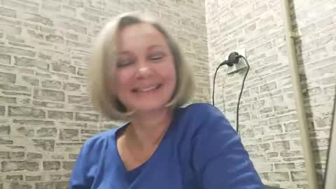 edithmanning online show from 02-11-25, 06:33