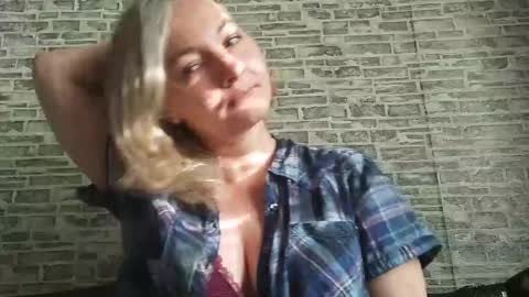 edithmanning online show from 11-26-25, 07:09