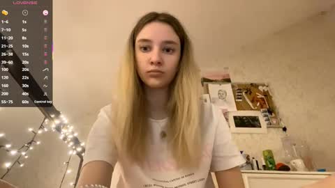 Snapshot of edlinhazleton chatting on 10-07-25, 05:32 Dana online show from 10-07-25, 05:32