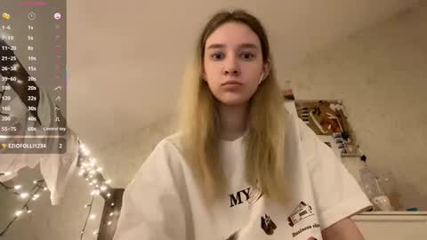 Snapshot of edlinhazleton chatting on 10-10-25, 06:51 Dana online show from 10-10-25, 06:51