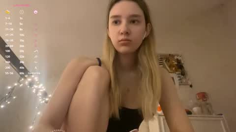 Snapshot of edlinhazleton chatting on 10-21-25, 07:03 Dana online show from 10-21-25, 07:03