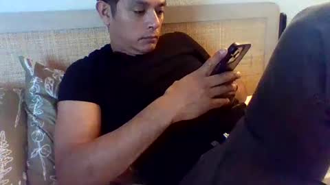 eduardo0084 online show from 02-04-25, 07:11