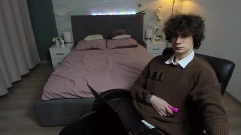 edvardblare online show from 09-12-25, 06:08