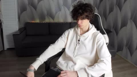 edvardblare online show from 09-20-25, 07:37