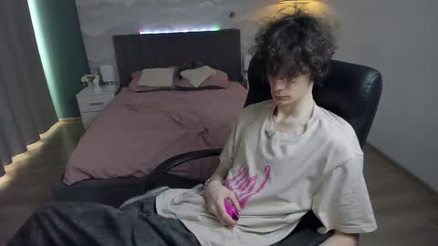 edvardblare online show from 09-27-25, 10:42