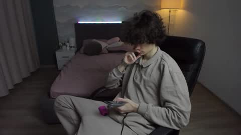 edvardblare online show from 09-30-25, 02:44