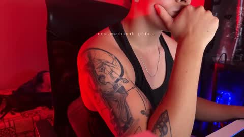 Snapshot of edwisalvatore chatting on 12-18-25, 05:13 edwisalvatore online show from 12-18-25, 05:13