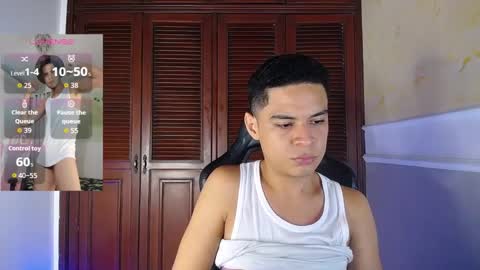 Snapshot of edy_play chatting on 09-29-25, 04:28 edy_play online show from 09-29-25, 04:28