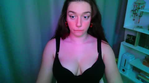effie_balconii online show from 10-05-25, 01:42